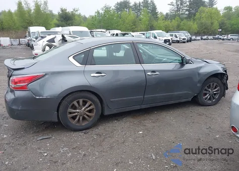 2015 Nissan Altima 2.5 S из США, поврежденный, VIN 1N4AL3AP7FN910075